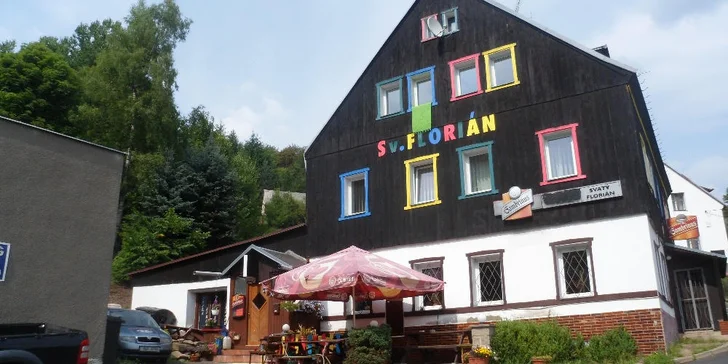 Nechte se okouzlit krásou Krušných hor: turistický pobyt pro 2 s polopenzí
