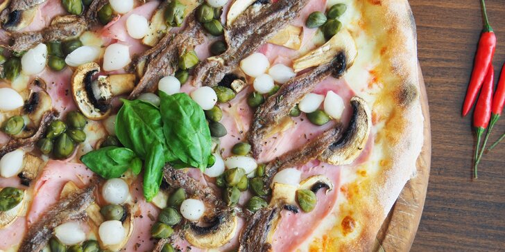 Vyberte si podle chuti: 2× pizza o průměru 32 cm z nabídky 13 druhů