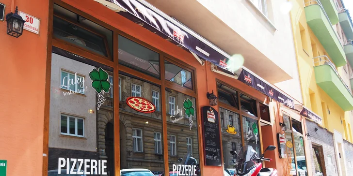 Vyberte si podle chuti: 2× pizza o průměru 32 cm z nabídky 13 druhů