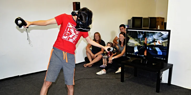 Hodina zábavy ve 3D Světě až pro 6: virtuální realita i vědecká zóna