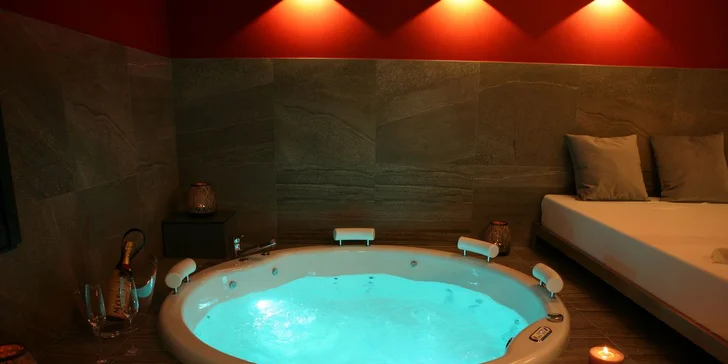 Uvolněte se: masáže, privátní vířivka, sauna i romantický balíček pro 2 osoby
