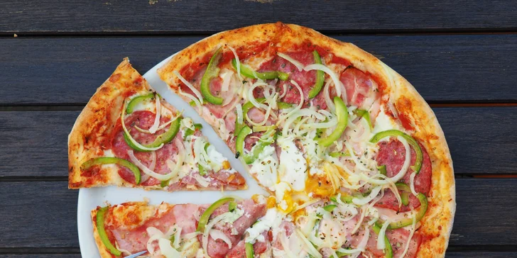 2x pizza podle výběru, ∅ 32 cm: Hawai, Funghi, Mexicana a další