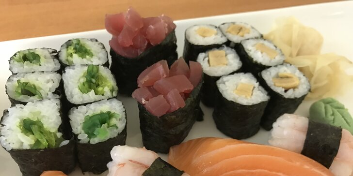 18 nebo 30 kusů lahodného sushi: vaječná omeleta i tataráček z tuňáka