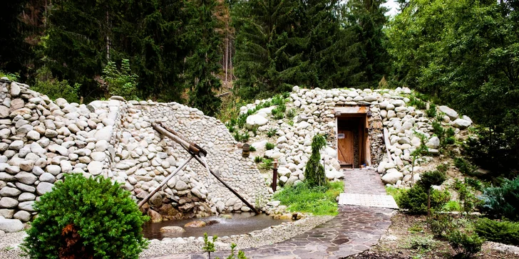 Dovolená v Tatrách až pro 4 osoby: snídaně a vstup do největšího wellness na Slovensku
