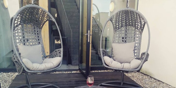 Relax i romantika v designovém hotelu: polopenze, privátní sauna i vstup do bazénu