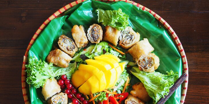 Chuť Asie: tříchodové vietnamské menu s Bún bò Nam Bộ pro 2 osoby