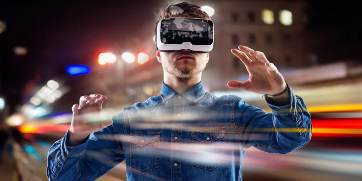 Virtuální realita až pro 4 osoby: 90 minut zábavy a výběr z mnoha her