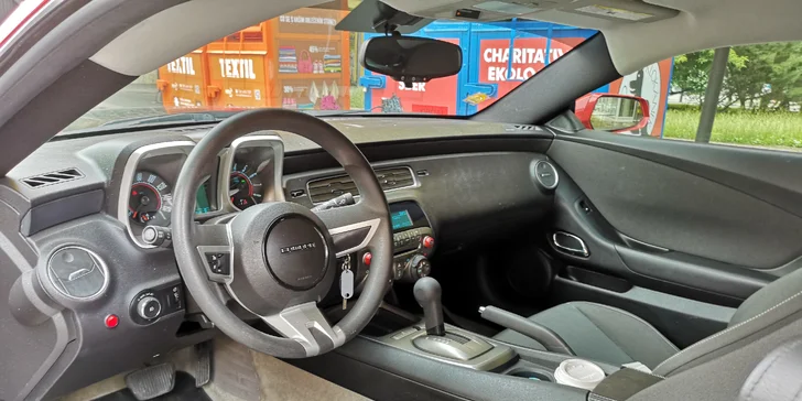 Jízda v supersportu Chevrolet Camaro: 15–60 minut jako spolujezdec i řidič