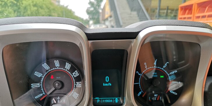 Supersporťák Chevrolet Camaro na 12 hodin, den nebo celý víkend