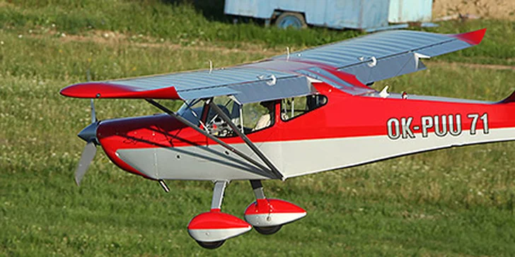 Staňte se na chvíli pilotem: až 60 min. řízení sportovního letounu