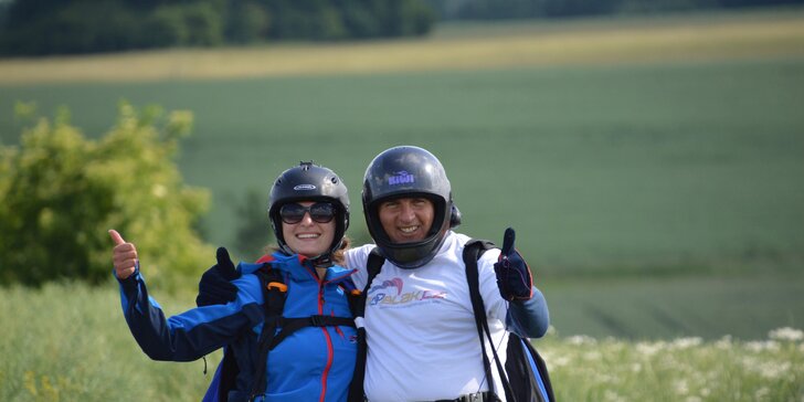 Vyhlídkový tandemový let: ukázka paraglidingu, fotky z akce a super zážitek