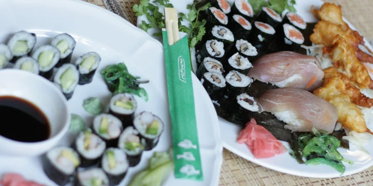 Posezení v asijské restauraci: sushi sety s 16–39 ks, krevety, losos i avokádo