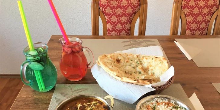Vegetariánské či kuřecí indické menu: Rajma Masala i South Indian Chi Masala