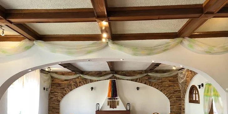 Masové nebo vegetariánské degustační menu v indické restauraci pro 2 osoby