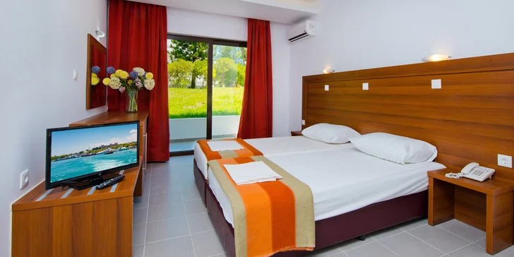 Rhodos: 3* hotel 200 m od pláže, all inclusive light, letenka, transfer, delegát