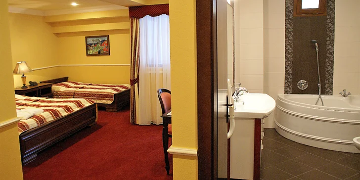 2 nebo 3 dny v rustikálním hotelu: pobyt v centru města jen 500 m od hradu