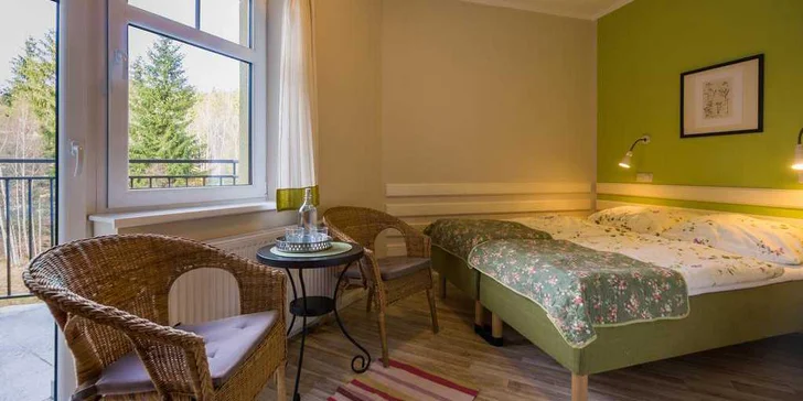 Příjemný relax i horské túry jen kousek za kopečky: pobyt se stravou i wellness ve Sklářské Porebě