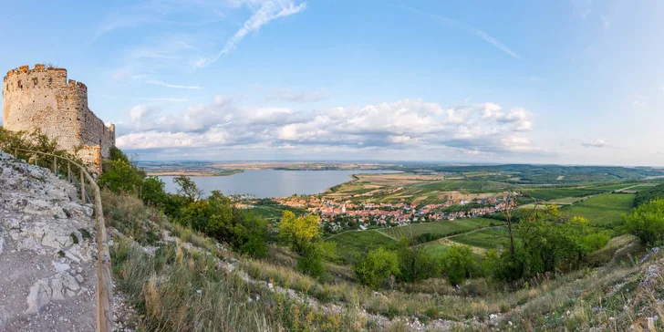Pohodový odpočinek na jižní Moravě: polopenze i degustace mandlovice