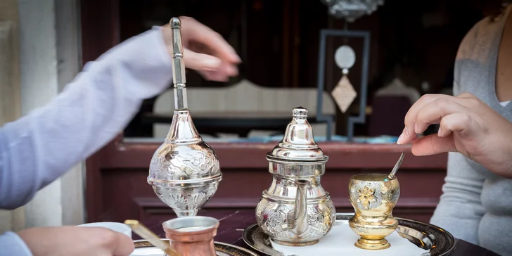 Přijďte nasát vůni exotiky: Shisha a 2× virgin drink v orientálním lounge