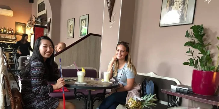 Přijďte nasát vůni exotiky: Shisha a 2× virgin drink v orientálním lounge