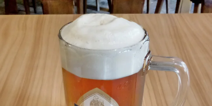 Dostaveníčko v Dostavníku: 2 piva ze široké nabídky nebo pivo a utopenec