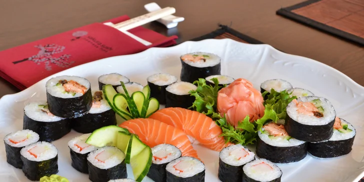 Sushi set s 26 nebo 44 kusy: s lososem, máslovou rybou nebo třeba s krabem
