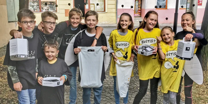 Světluška je dlouhodobý projekt a veřejná sbírka Nadačního fondu Českého rozhlasu, která se od roku 2003 nepřetržitě finančně stará o nevidomé a zrakově postižené.