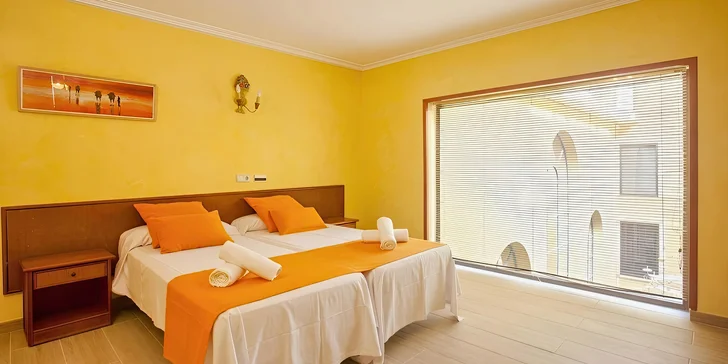 Čeká vás skromně zařízený 3* hotel Mix Peymar.