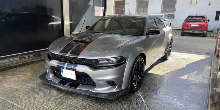 Superjízda v nadupaném Dodge Charger: 40 min. i 12 nebo rovnou 24 hodin