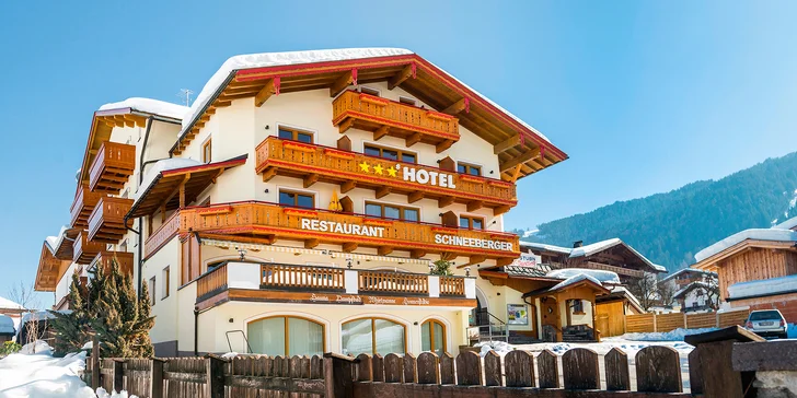 Kitzbühelských Alpách: 4* hotel blízko zjazdovky, bohatá polpenzia, saunová zóna aj karta výhod