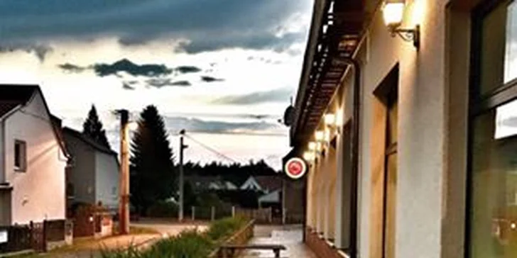 Restaurace je kousek za Plzní.