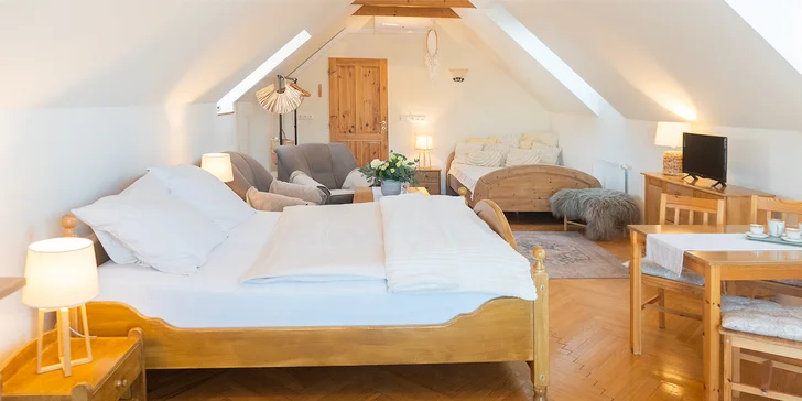 Lázeňský relax v Luhačovicích: nové apartmány se zahradou, snídaně i koupel ve wellness sudu