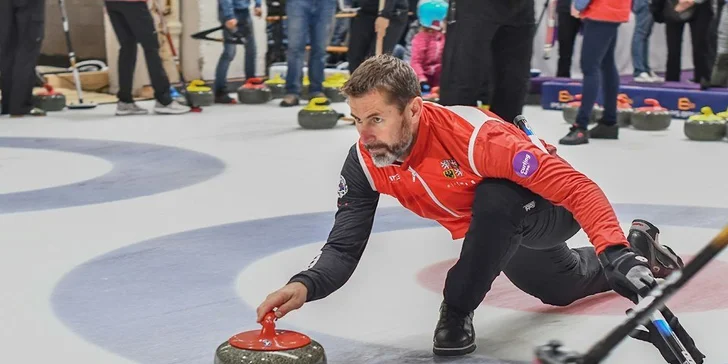 Při hře by se měl každý curler řídit etickým kodexem, kterému se říká Duch curlingu.