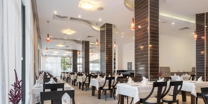 Nejsilnější stránkou hotelu je jeho koncept Premium All Inclusive, který posouvá hranice hotelového stravování. 