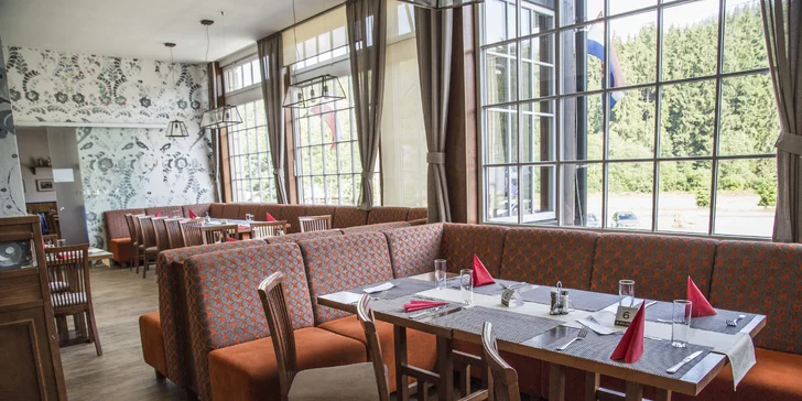 V hotelové restauraci si pochutnáte na polopenzi.
