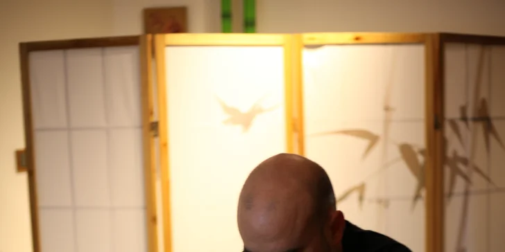 Zapomeňte na spěch a dopřejte si chvilku jen pro sebe v místě, kde se klidná atmosféra snoubí s profesionálně provedenými technikami. 