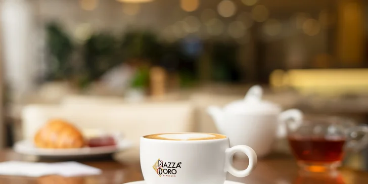 V Café restaurant Eden si můžete dopřát šálek kávy...