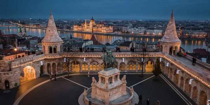 Rybárska bašta s výhľadom na parlament