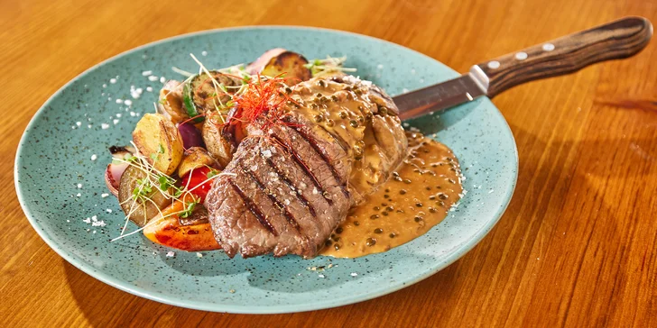 Hovězí rump steak s pepřovou omáčkou a brambory pro 1 či 2 osoby