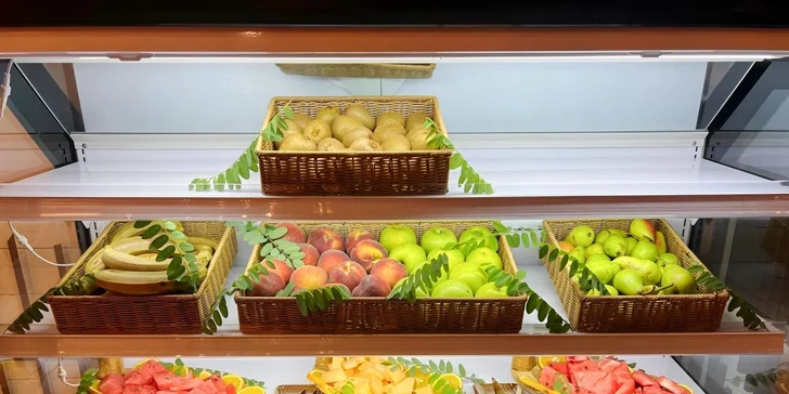 V ceně pobytu máte all inclusive, tedy snídaně, obědy a večeře formou bufetu. 