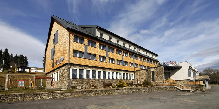 Hotel prošel rekonstrukcí. Termíny vybírejte do prosince 2023.