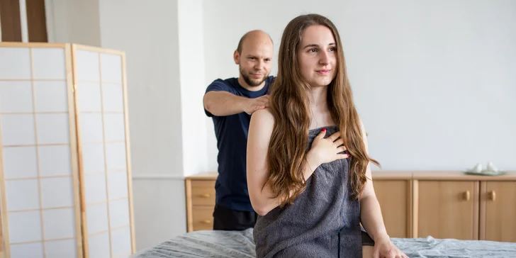 Športoví nadšenci a aktívnych ľudia sa zaručene potešia dôkladnej športovej masáži zameranej na optimálnu regeneráciu svalov a zlepšenie fyzického výkonu. 
