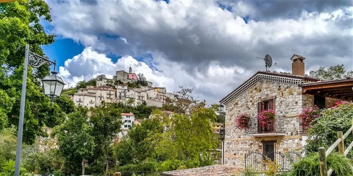 4. den vás čeká celodenní výlet do regionu Abruzzo.