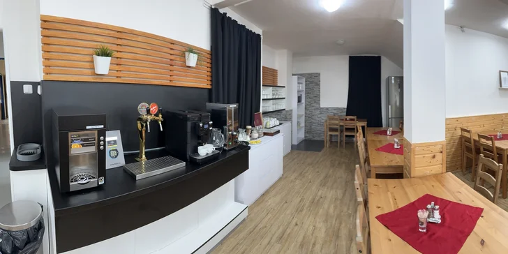 Díky polopenzi vás každý den čekají dobroty – ráno formou bufetu, večer výběrem ze dvou hlavních jídel, které doplňuje polévka, moučník, salát a nápoje.