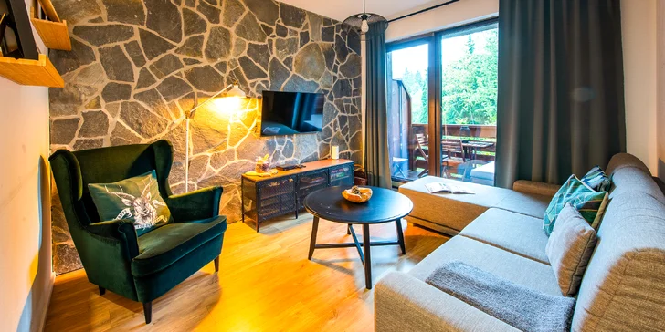 Apartmánový dom Lúčnica sa nachádza priamo v srdci Nízkych Tatier, na slnečných Táľoch