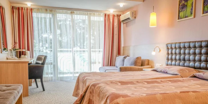 Vaším útočištěm se stanou účelně a útulně zařízené pokoje.
