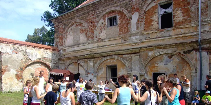 Tančit "irsky" se dá i na trávě...