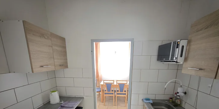 Pro váš maximální komfort můžete využít i kuchyňku na patře.