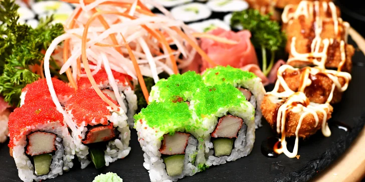 Kromě samotného sushi si se správnou variantou vychutnáte i miso polévky či wakame salát. 