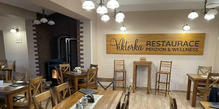 V reštaurácii si každé ráno pochutnáte na servírovaných raňajkách.